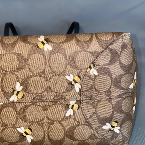 Coach City Tote Signature Logo Canvas Large Tote with Bee Print Like New - Picture 12 of 14